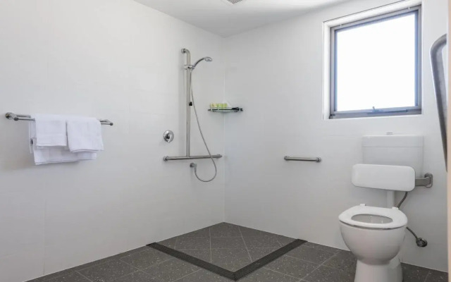 MAS Country Club Maclean Motel