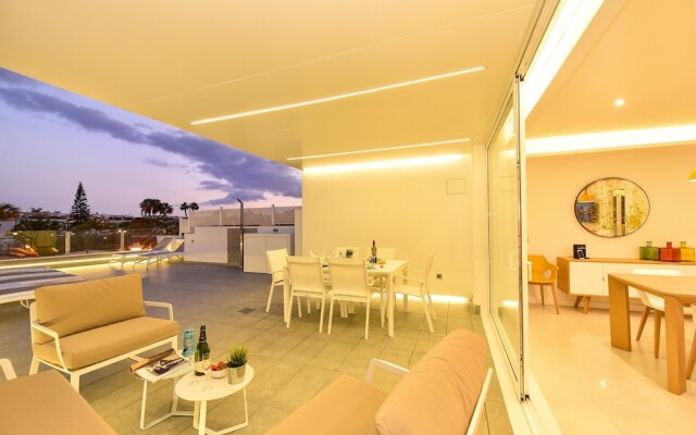 Mogan Beachfront apartment V&L