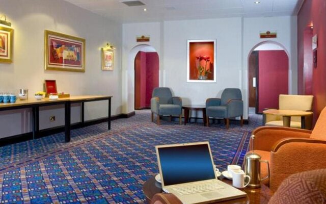 Surya Hogs Back Hotel and Spa