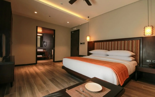 Two Seasons Coron Bayside Hotel