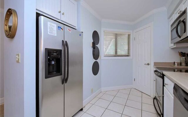 Hibiscus 201D - Two Bedroom Condo