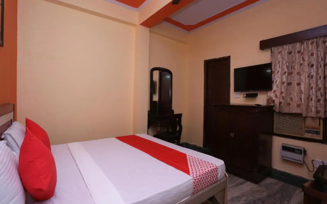 Hotel Heaven by OYO Rooms