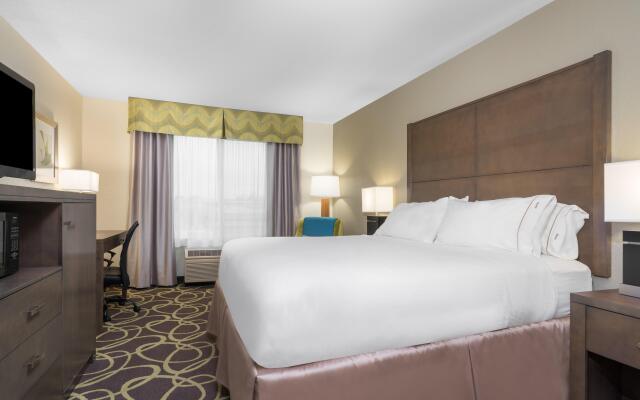 Holiday Inn Express & Suites Ames, an IHG Hotel