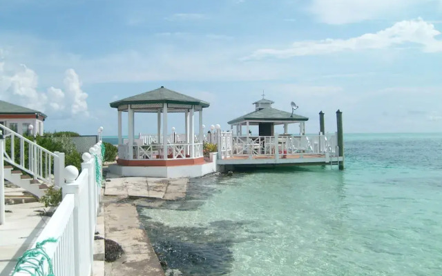 The Pointe Resort & Marina