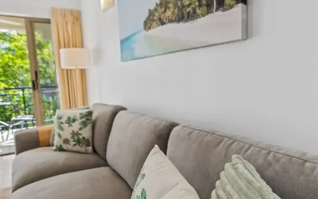 Urban Tropics Modern Resort Apartment