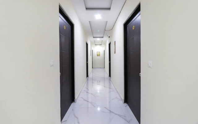 Fabhotel Maira Heights