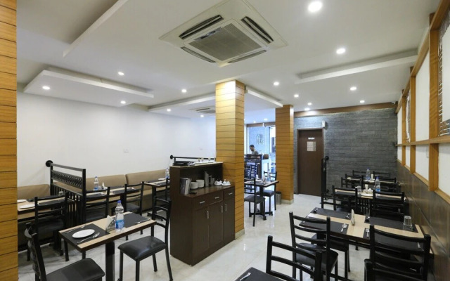 Hotel Delma by OYO