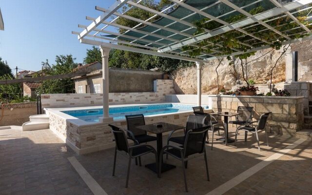 Guest House Kusalo