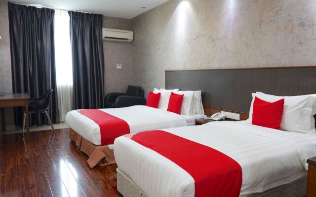 Oyo 43987 Season Inn