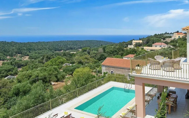 Villa Nikolas