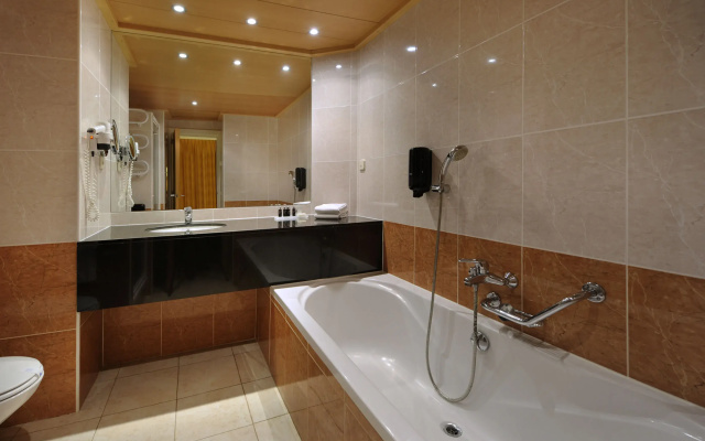 Van Der Valk Hotel Barcarola
