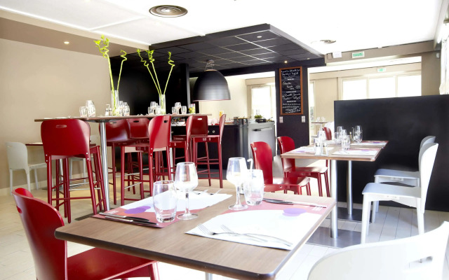 Kyriad Direct Marseille Est - La Valentine