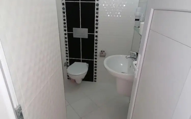 Dinc Otel