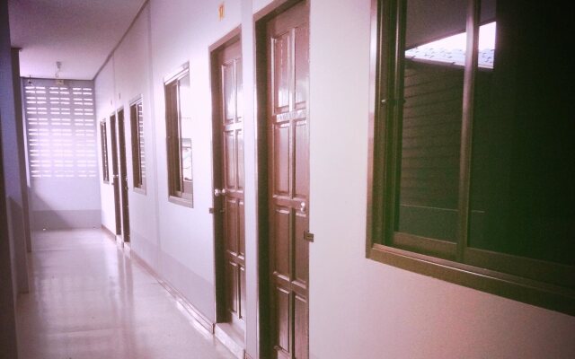 Pandinthong Apartment