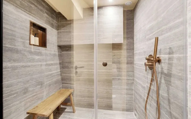 Sublime 3 BDR Renovated by Architect - Bon Marche