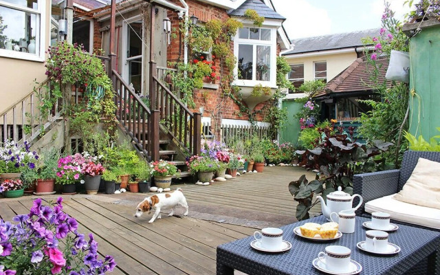The Brick House Bed  Breakfast