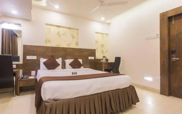 OYO Premium Koparkhairane Navi Mumbai