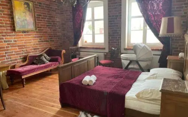 Straszny Dwor - Haunted Manor