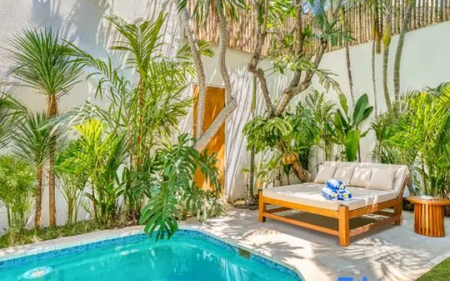 Villa Aztec - 6BDR, private pool and garden — 3-star hotel in Kuta
