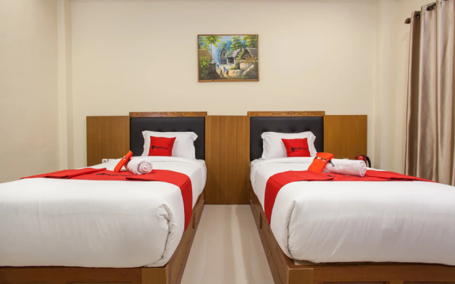 RedDoorz Premium @ Jalan Cengkeh