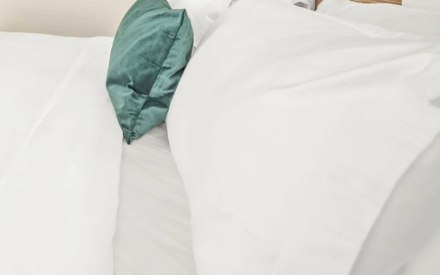 Meadow by Kozystay | Newly Renovated | Kebon Jeruk