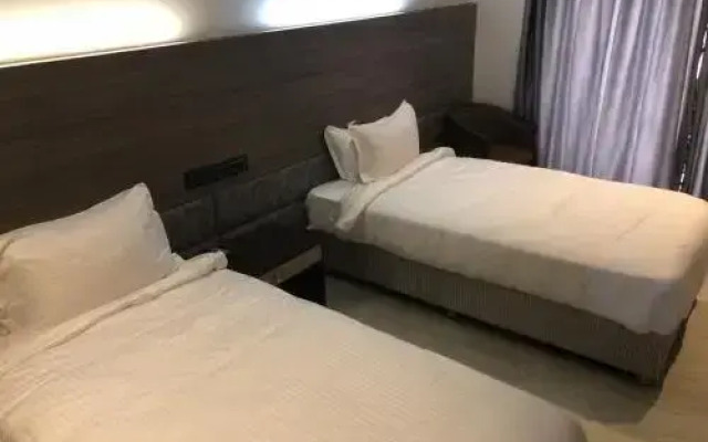 Hotel Sharanam