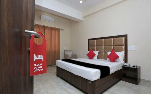 Golden Leaf By OYO Rooms