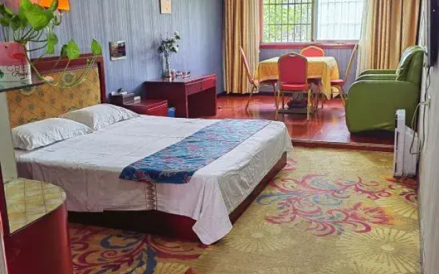 Jingshan Wuyehong Hotel