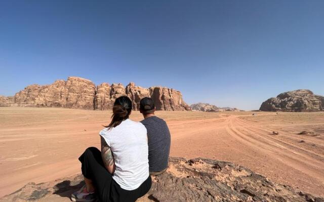 Glamping at wadi rum under the sun