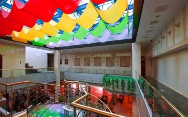 Quanzhou Overseas Chinese Hotel