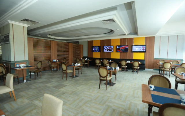 Anemon Grand Manisa Hotel