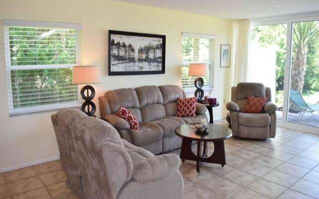 Westbay Cove South 745