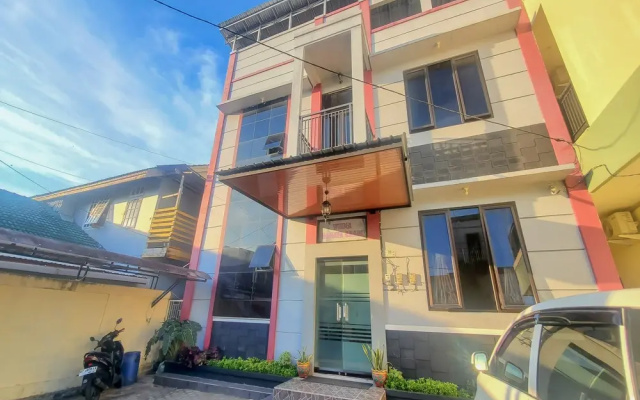 RedDoorz near Wisma Cahaya Abadi Sepinggan Airport Balikpapan