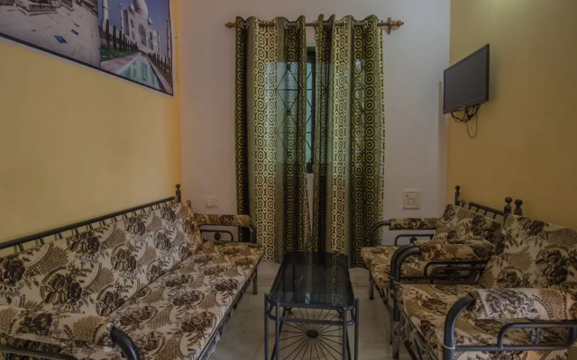 OYO 12304 Home Cozy Studio Baga