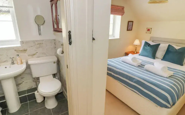 4 Lansdown Cottages