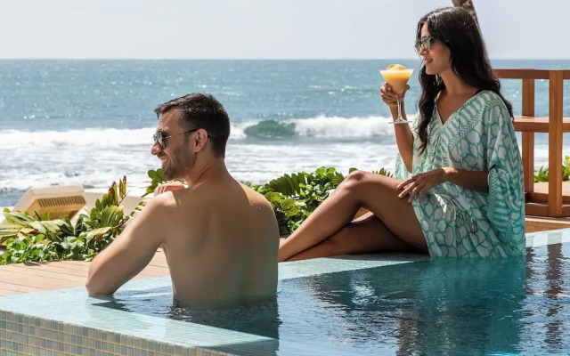 Radisson Collection Resort