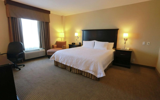 Hampton Inn & Suites by Hilton Laval