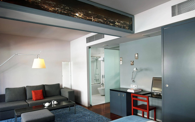 Periscope Hotel
