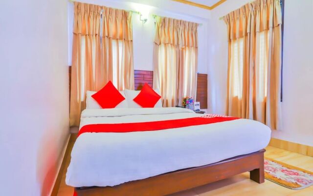 Oyo 647 Hotel Alpine Villa