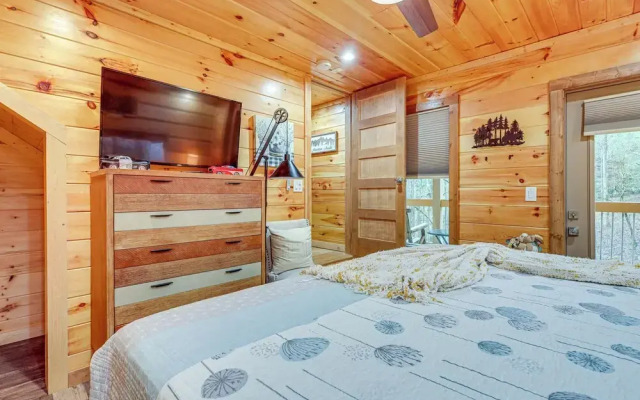 Close to Hiking & Attractions: Smoky Mtn Cabin