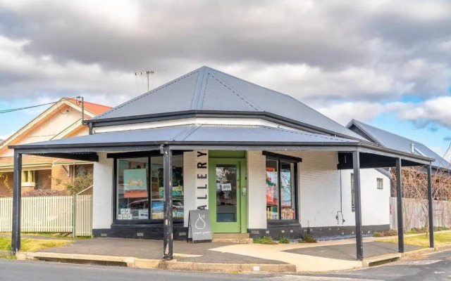 Paddington Villa 1 - Free Wi-fi, Netflix