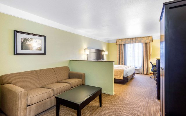 Quality Inn & Suites Gallup I-40 Exit 20