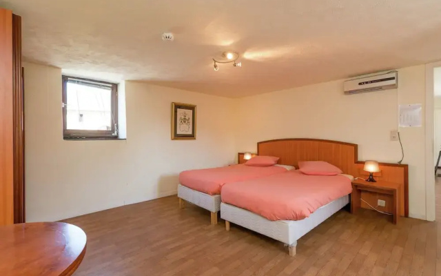 Spacious Waimes Villa