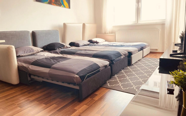 After Eight Apartment