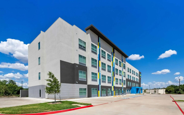 Tru by Hilton Plano Hwy 75