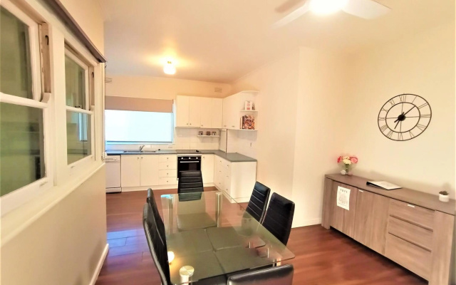 Wombat Cottage Albury – Kitchen – North Albury
