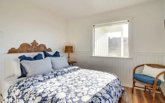 Scenic Bandon Vacation Rental w/ Beach Access!