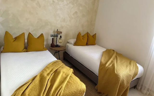Charming 2 Bed Apartment in Quartiers Marbella
