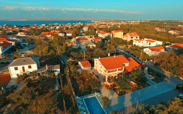 Apartments Nikaia