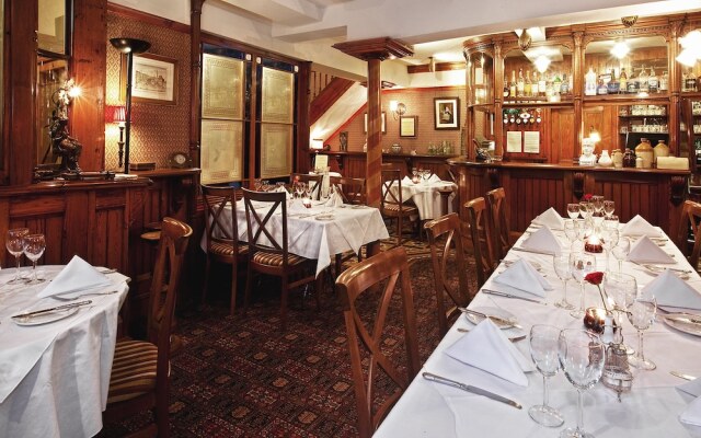 Hodgkinson's Hotel